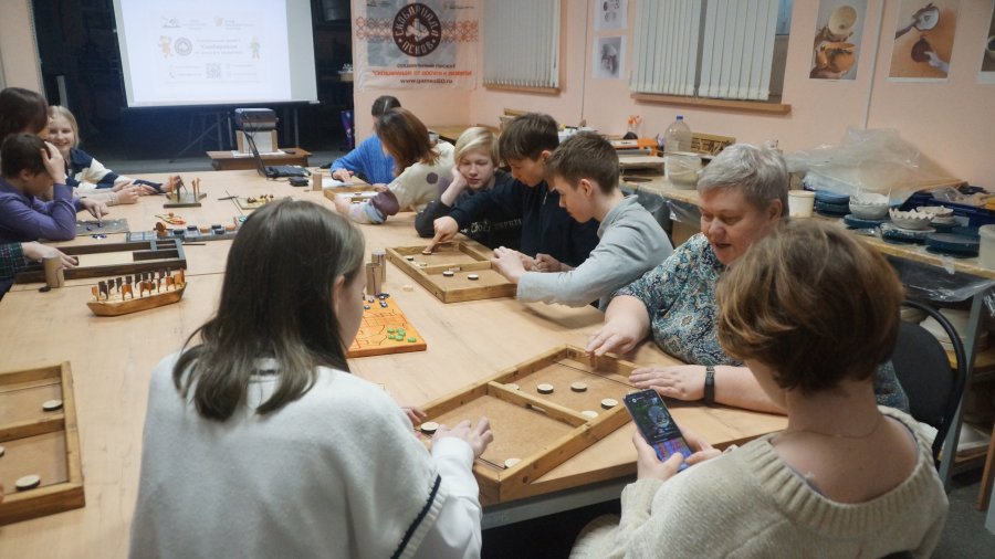 Учащимся Ольгинской гимназии рассказали о народных играх